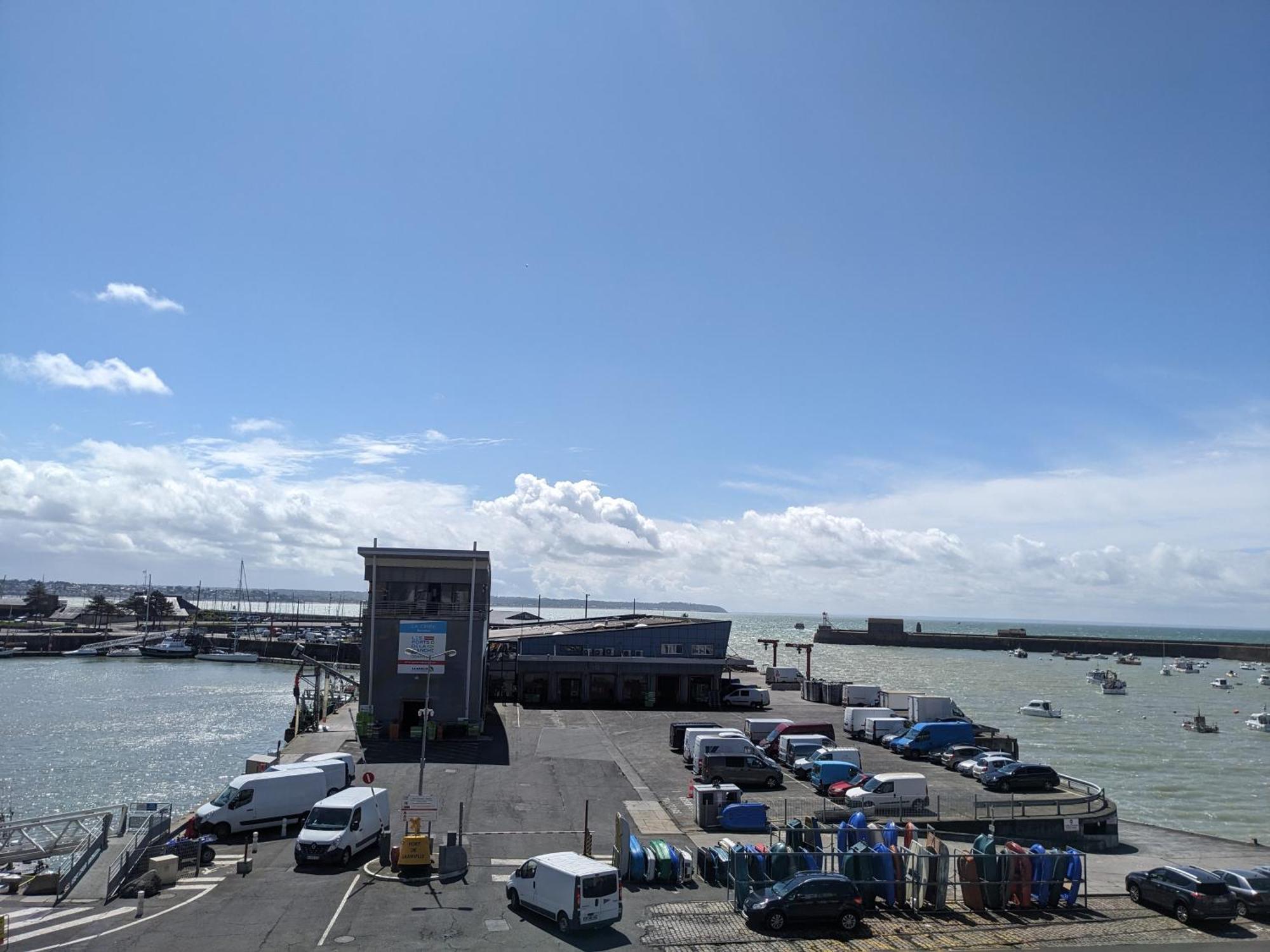 그랑빌 La Vigie Sur Le Port 아파트 외부 사진