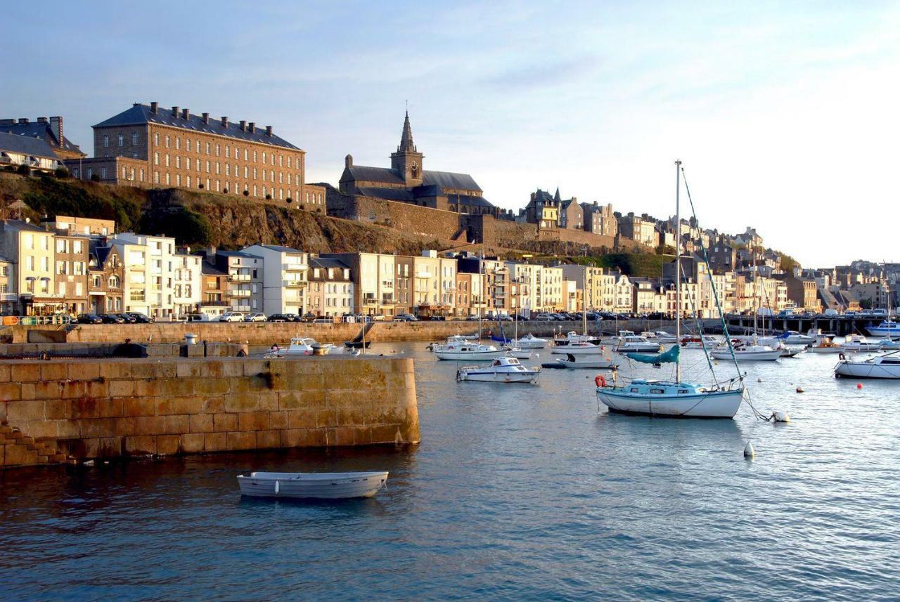 그랑빌 La Vigie Sur Le Port 아파트 외부 사진